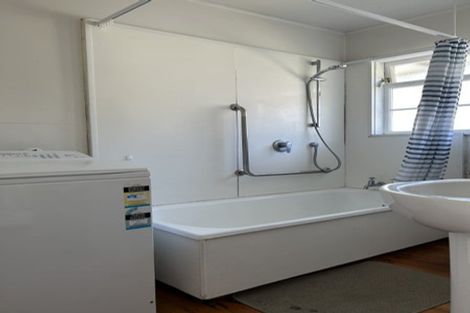 Photo of property in 1 Thurleigh Grove, Karori, Wellington, 6012