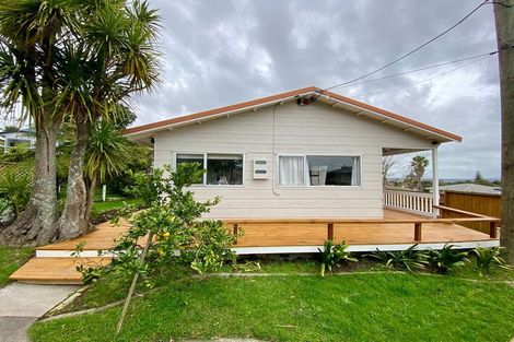Photo of property in 270 Rangatira Road, Beach Haven, Auckland, 0626
