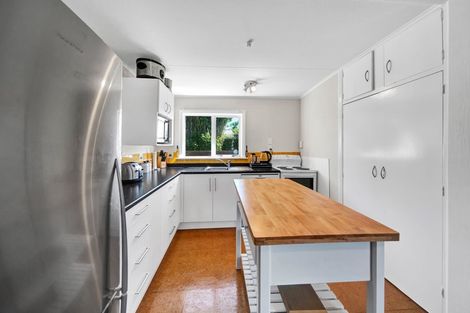 Photo of property in 74 Puriri Street, Hawera, 4610