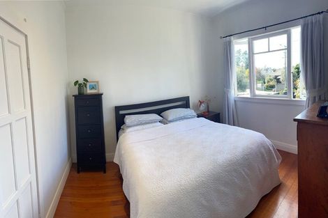 Photo of property in 46 Rua Road, Glen Eden, Auckland, 0602