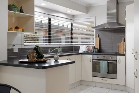 Photo of property in 405b Devonport Road, Tauranga South, Tauranga, 3112