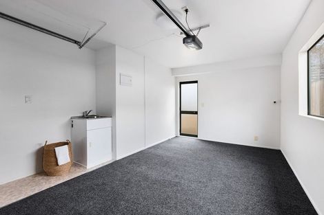 Photo of property in 1/12 Sunnyfield Crescent, Glenfield, Auckland, 0629