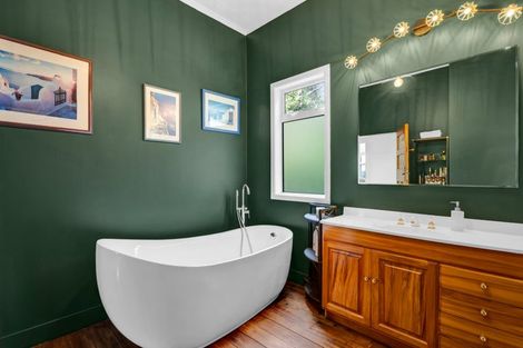 Photo of property in 25 Portia Street, Stratford, 4332