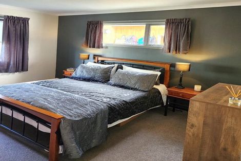 Photo of property in 28 Wellesley Street, Feilding, 4702