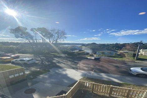 Photo of property in 1/39 Renata Crescent, Te Atatu Peninsula, Auckland, 0610