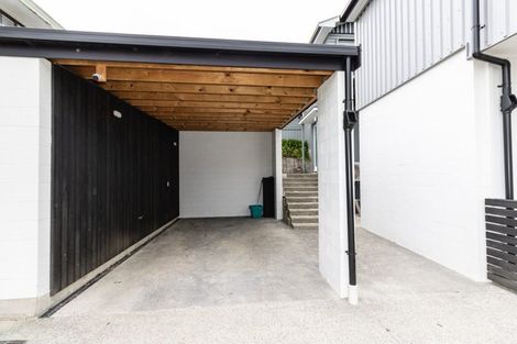 Photo of property in 30 Collins Avenue, Tawa, Wellington, 5028