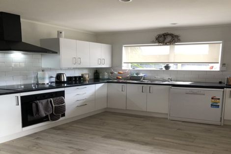 Photo of property in 22a Kapiti Road, Paraparaumu, 5032