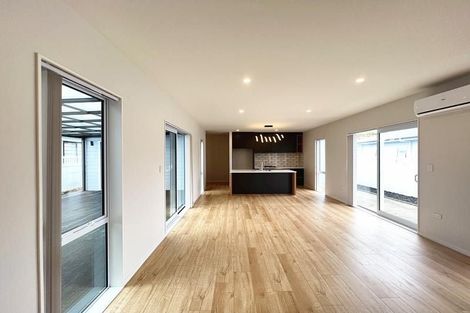 Photo of property in 40 Holcroft Street, Papakura, 2110