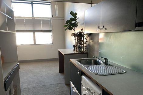 Photo of property in Urbane Apartments, 37/29 Webb Street, Mount Cook, Wellington, 6011