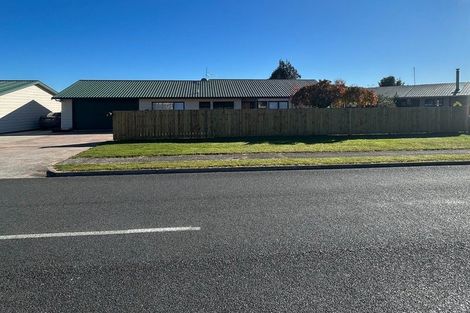 Photo of property in 13 Sunrise Avenue, Owhata, Rotorua, 3010