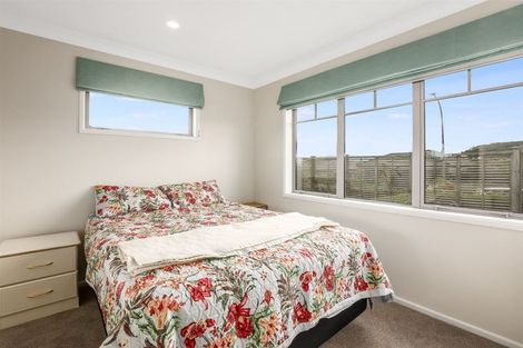 Photo of property in 56 Staithes Drive North, Whitby, Porirua, 5024