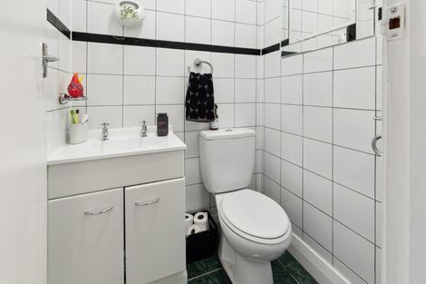 Photo of property in 34 Duthie Street, Karori, Wellington, 6012