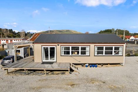 Photo of property in 18 Tiverton Street, Palmerston, 9430