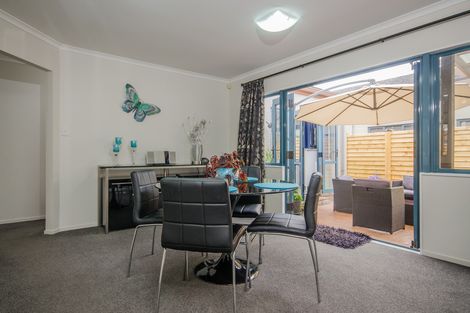 Photo of property in 14 Cellarmans Street, Te Atatu Peninsula, Auckland, 0610