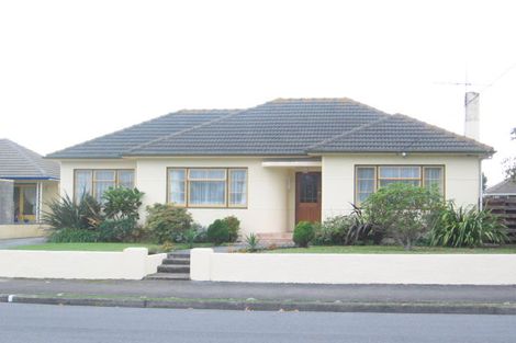 Photo of property in 39 Porutu Street, Fairfield, Lower Hutt, 5011