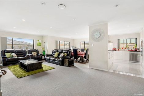 Photo of property in 30 Clady Drive, Flat Bush, Auckland, 2019