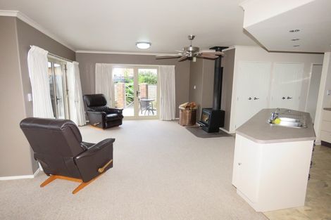 Photo of property in 7 Rochfort Place, Westport, 7825