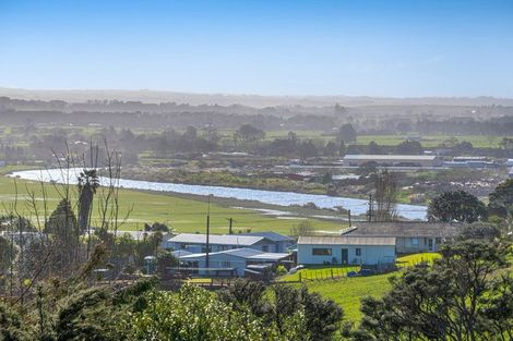 Photo of property in 91 Mangakura Road, Helensville, 0875