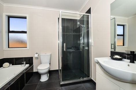 Photo of property in 34 Heathfield Avenue, Huntington, Hamilton, 3210