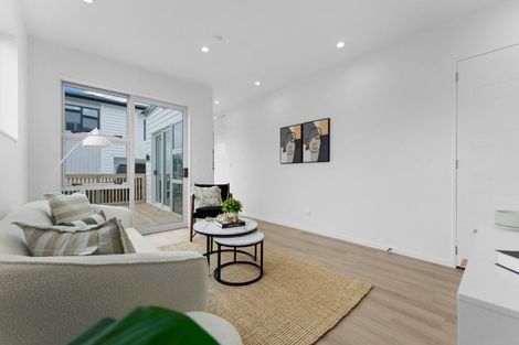 Photo of property in 16a Volante Avenue, Wattle Downs, Auckland, 2103