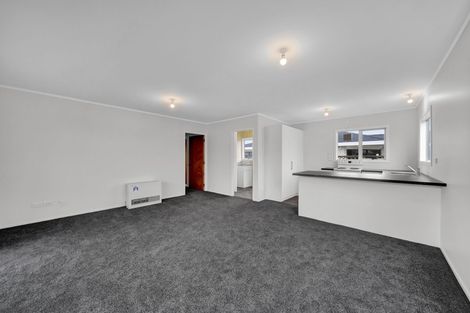 Photo of property in 8a Milmoe Street, Hawera, 4610