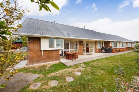 Photo of property in 10 Sandstrom Grove, Feilding, 4702