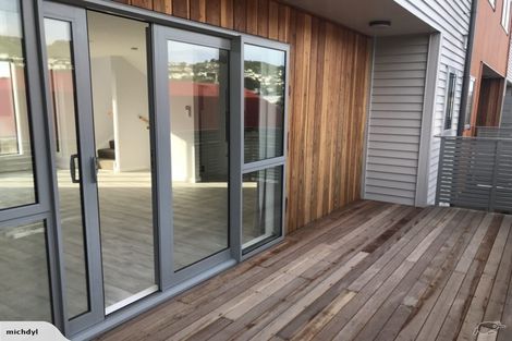 Photo of property in 121u3 Rongotai Road, Kilbirnie, Wellington, 6022