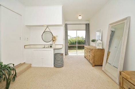 Photo of property in 32 Resthill Crescent, Glenview, Hamilton, 3206