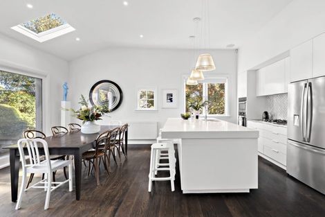 Photo of property in 17 West Road, Northland, Wellington, 6012