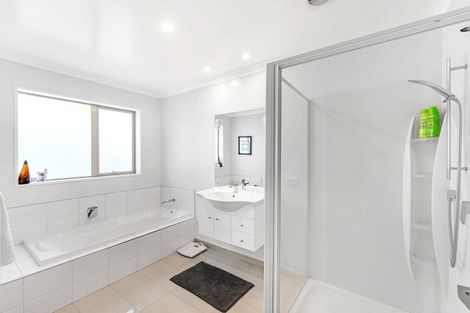 Photo of property in 18 Torrey Pines, Waimairi Beach, Christchurch, 8083