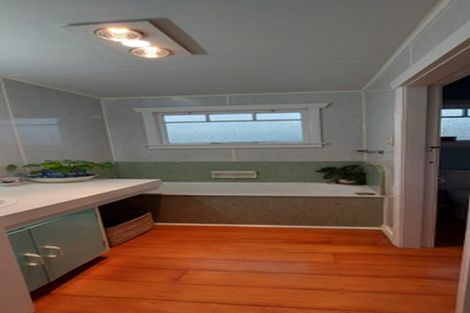 Photo of property in 11 Miranda Street, Stratford, 4332