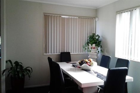 Photo of property in 8 Josie Lane, Manurewa, Auckland, 2102