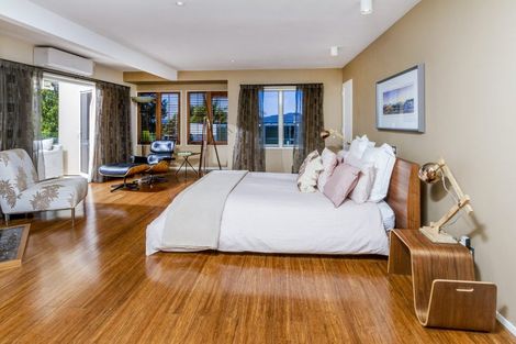 Photo of property in 1/9 The Esplanade, Castor Bay, Auckland, 0620