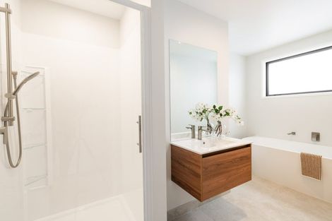 Photo of property in 24 Halo Green, Peacocke, 3206