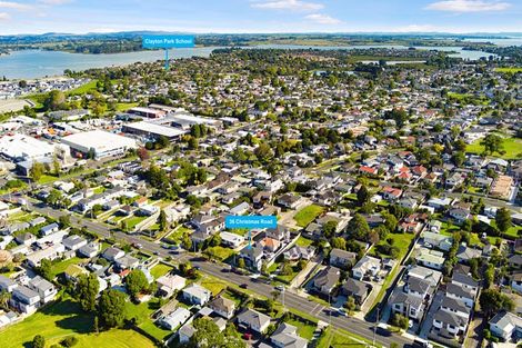 Photo of property in 36 Christmas Road, Manurewa, Auckland, 2102