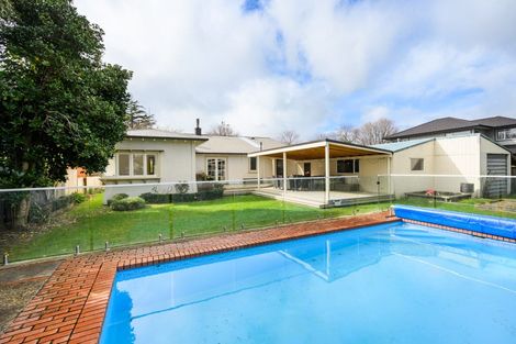 Photo of property in 30 Rangitane Street, Palmerston North, 4414