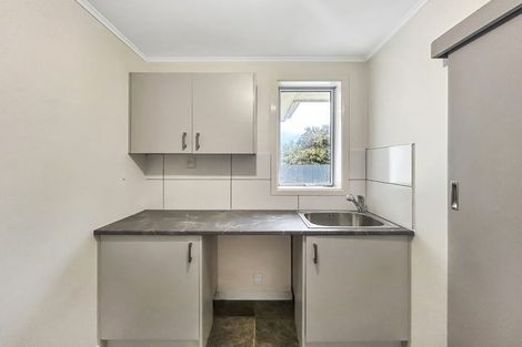 Photo of property in 45 Kilmarnock Street, Wallacetown, 9816