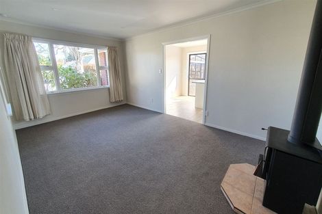 Photo of property in 44 Pinehurst Crescent, Russley, Christchurch, 8042