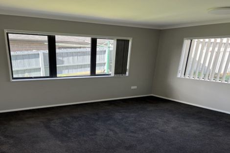Photo of property in 5 Korihi Drive, Swanson, Auckland, 0614