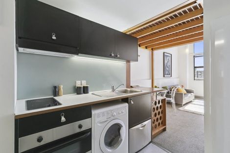 Photo of property in Urbane Apartments, 27/29 Webb Street, Mount Cook, Wellington, 6011