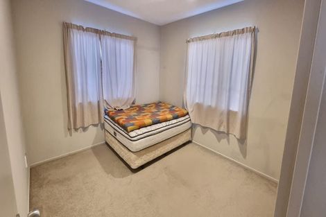 Photo of property in 22 Tamariki Avenue, Kelston, Auckland, 0602