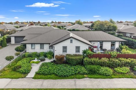 Photo of property in 42 Watkins Drive, Rangiora, 7400