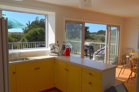 Photo of property in 45 Manga-pirau Street, Waikawa Beach, Manakau, 5573