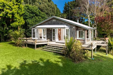 Photo of property in 103 Hinau Road, Waimauku, 0881