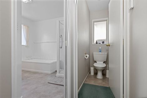 Photo of property in 7 Wharenui Road, Upper Riccarton, Christchurch, 8041