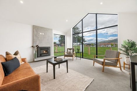 Photo of property in 117 Wooing Tree Avenue, Cromwell, 9310