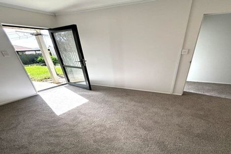Photo of property in 14 Arrowsmith Drive, Clover Park, Auckland, 2019
