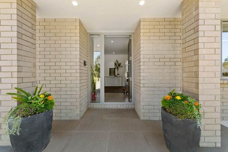 Photo of property in 9 Fitzgerald Road, Drury, 2113