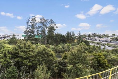 Photo of property in 11/28 Westgate Drive, Westgate, Auckland, 0614