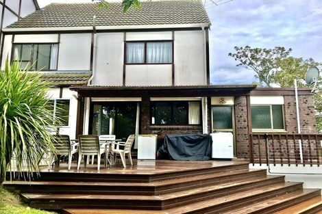 Photo of property in 2/5 Kegworth Place, Browns Bay, Auckland, 0630